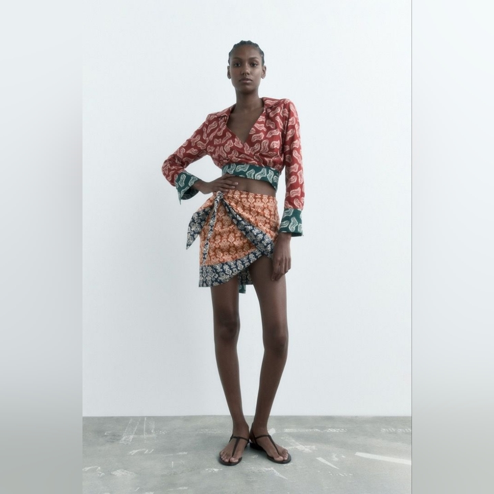 ZARA PRINTED WRAP SKIRT